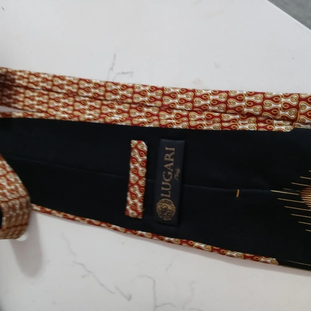 Lugari 100% Silk Handcrafted Designer Necktie Made in Italy classic 57
